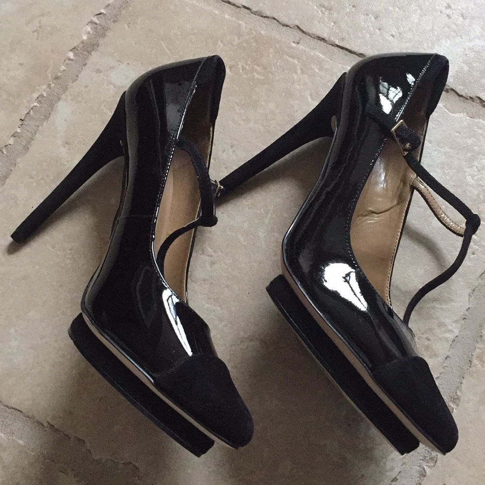 Ann Taylor Black leather t strap platform. Sz 6.5